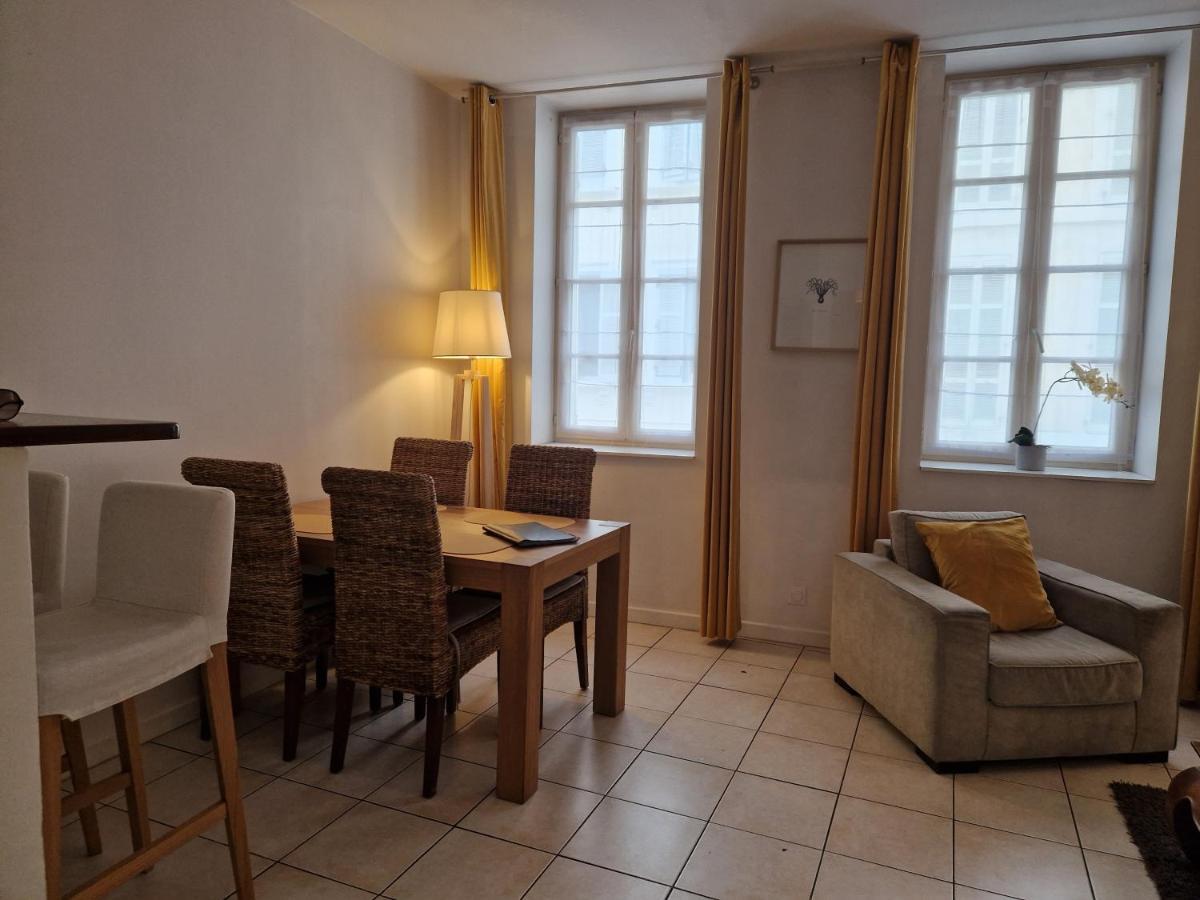 Appartement 2 pièces dans le centre avec petite terrasse 3*** à Marseille Extérieur photo