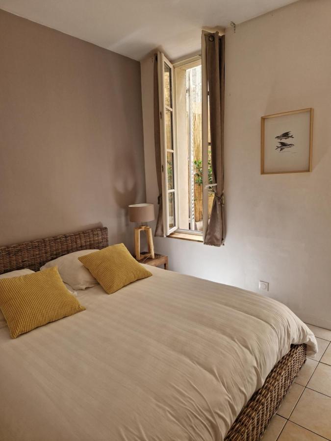 Appartement 2 pièces dans le centre avec petite terrasse 3*** à Marseille Extérieur photo