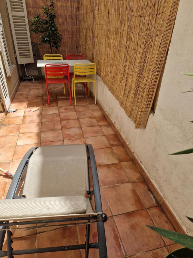 Appartement 2 pièces dans le centre avec petite terrasse 3*** à Marseille Extérieur photo